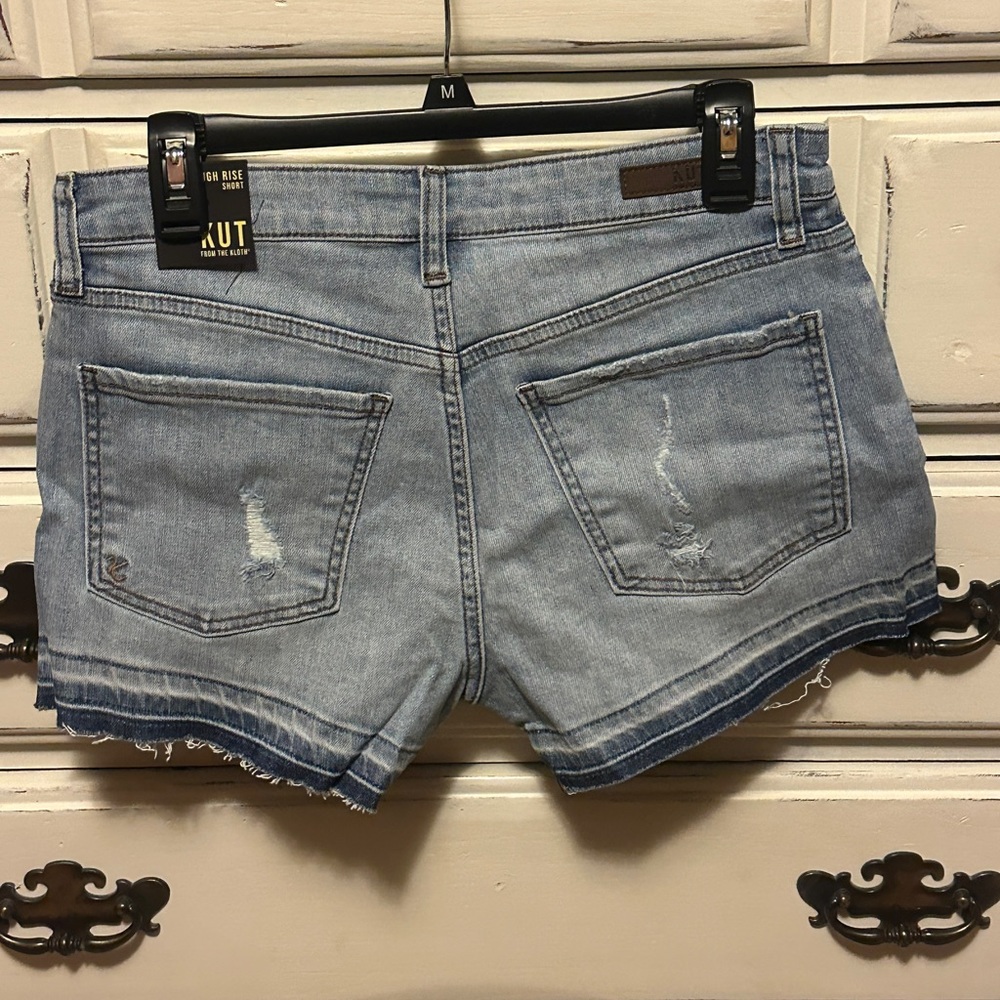 Kut from the Kloth Shorts - Picture 4 of 11